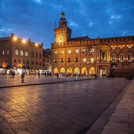 Urbanicooh Garisenda - Piazza Maggiore View Bolonya Dış mekan fotoğraf